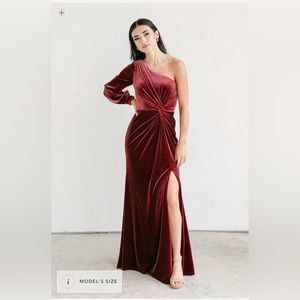 Aurora Revelry Bridesmaid Dress Romantic Rose Size 10 - One Shoulder Long Sleeve